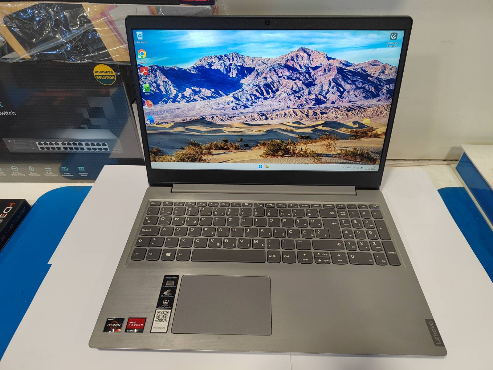 Notebook Lenovo IdeaPad S145-15API Platinum Gray 15.6, AMD Ryzen 5 3500U 8GB De RAM 1TB HDD Amd Radeon Rx Vega 8 60 Hz 1366x768px I.916049711